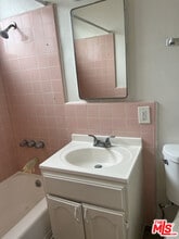 620 Edgewood St in Inglewood, CA - Building Photo - Building Photo