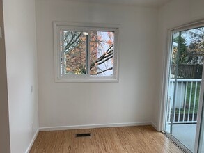 789 Arncote Ave in Victoria, BC - Building Photo - Building Photo