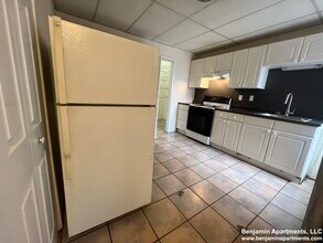 435 Cambridge St, Unit 5 in Cambridge, MA - Foto de edificio - Building Photo