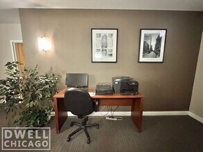 1 W Monroe St in Chicago, IL - Building Photo - Building Photo