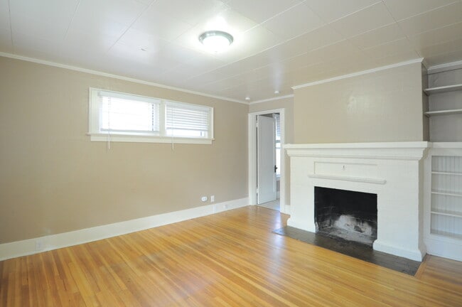 5030 9th Ave NE in Seattle, WA - Building Photo - Building Photo