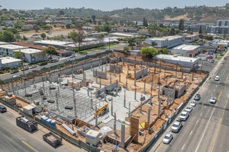 6171 Mission Gorge Rd in San Diego, CA - Building Photo - Building Photo