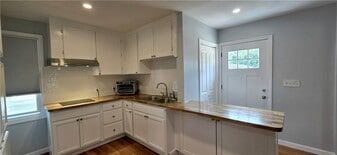 42 Putnam Pike in Johnston, RI - Building Photo