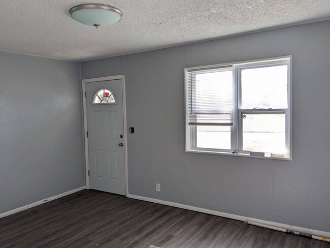 805 NW 91st St in Oklahoma City, OK - Building Photo - Building Photo