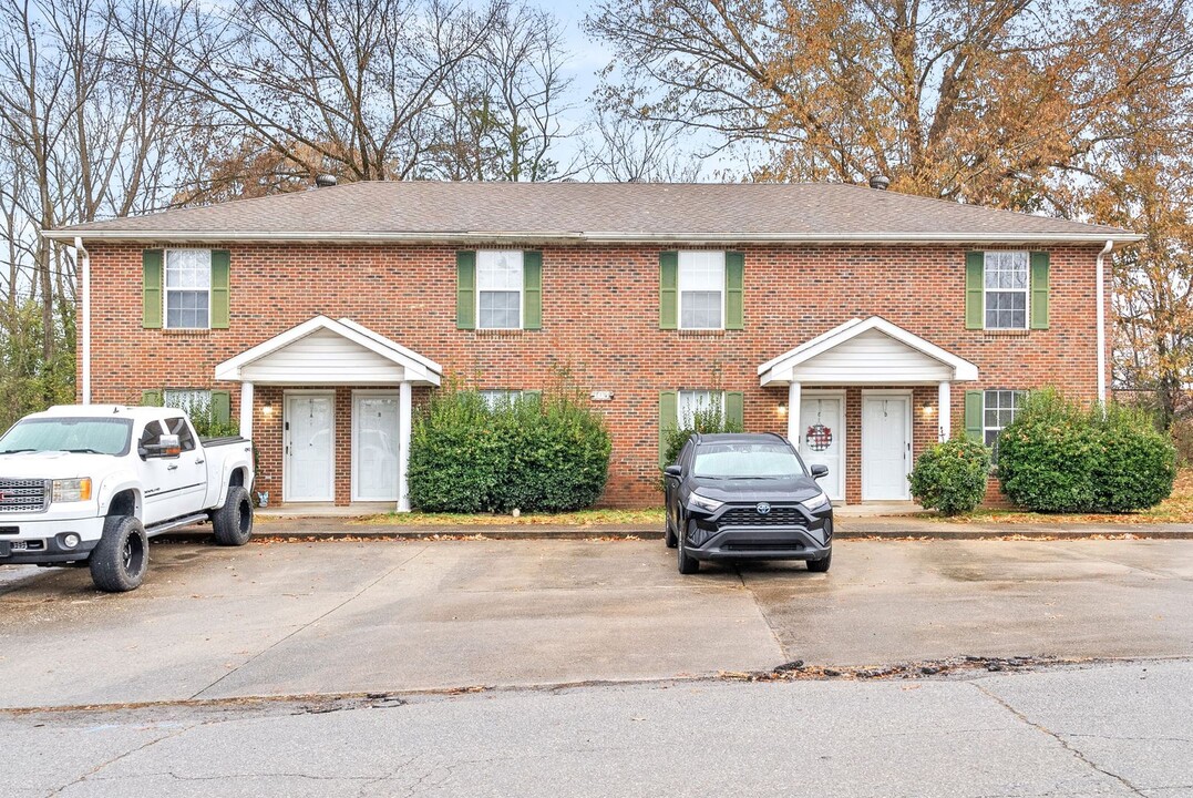 103 Tandy Dr in Clarksville, TN - Foto de edificio