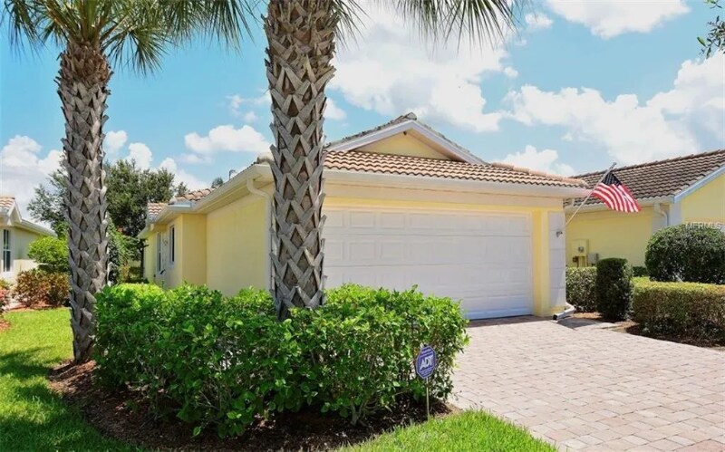 6058 Benevento Dr in Sarasota, FL - Foto de edificio