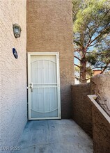 2977 Juniper Hills Blvd in Las Vegas, NV - Building Photo - Building Photo