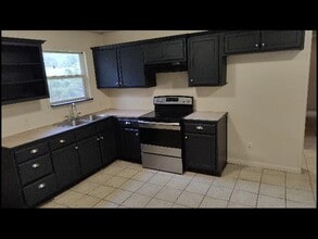 13512 Marietta Dr in Little Rock, AR - Foto de edificio - Building Photo