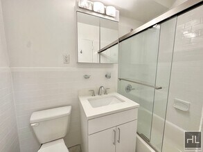 EAST 35 STREET in New York, NY - Building Photo - Building Photo