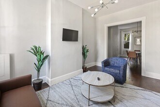 2124 13th St SE in Washington, DC - Building Photo - Building Photo