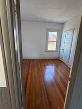168 Brownell St, Unit 3 in Fall River, MA - Building Photo - Building Photo