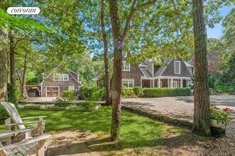 9 Lauras Ln in East Hampton, NY - Building Photo - Building Photo