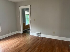 6908 Polonia Ave in Cleveland, OH - Building Photo - Building Photo