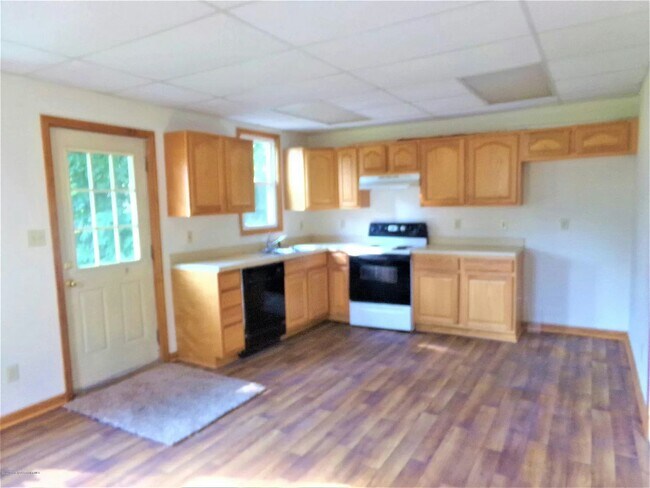 94 E Church St in Susquehanna, PA - Building Photo - Building Photo