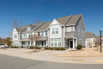 17504 Memorial Tournament Dr in Moseley, VA - Building Photo - Building Photo