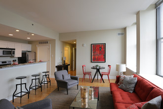 2100 Parkway in Philadelphia, PA - Building Photo - Interior Photo