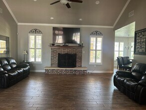 704 Monterrey Way in Artesia, NM - Building Photo - Building Photo