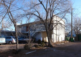 819 N Nevada Ave in Colorado Springs, CO - Foto de edificio - Building Photo