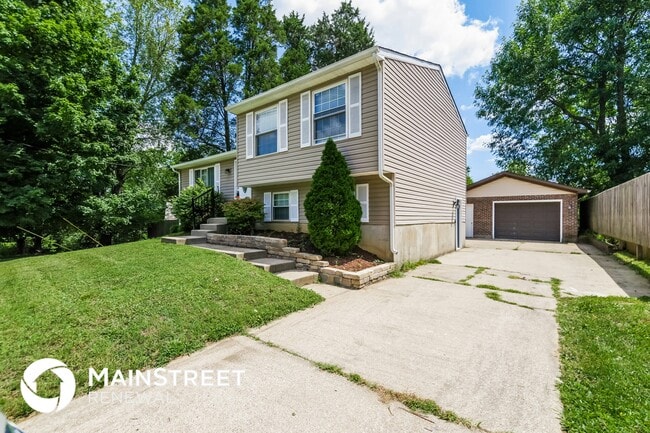 8307 Vaughn Mill Rd in Louisville, KY - Building Photo - Building Photo