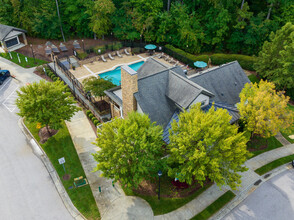 The Townhomes at Chapel Watch Village in Chapel Hill, NC - Foto de edificio - Building Photo