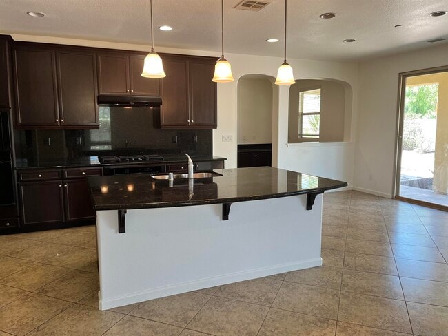 17805 Red Tail Rd in San Diego, CA - Building Photo - Building Photo