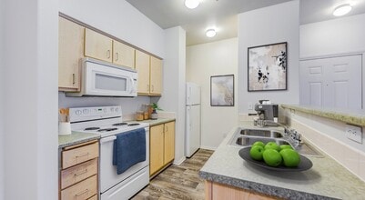 Sterling Pointe in Flagstaff, AZ - Building Photo - Building Photo