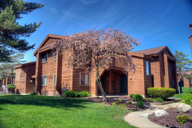 TLA-Timber Lake in East Lansing, MI - Foto de edificio