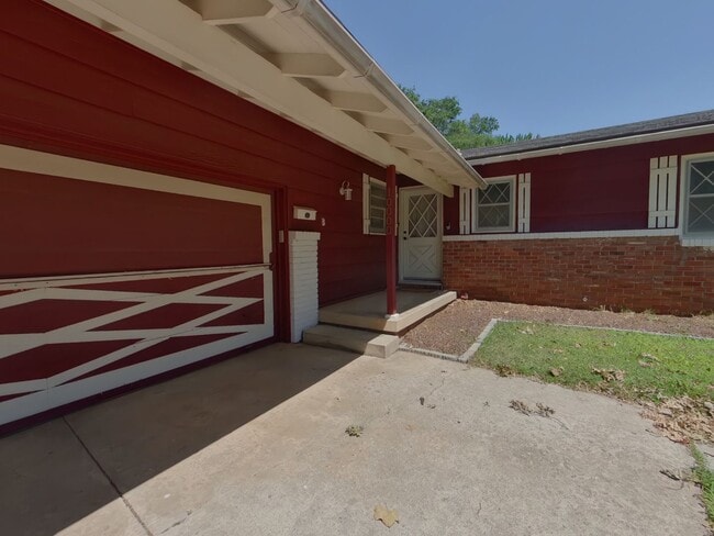 10000 W 9th St N in Wichita, KS - Building Photo - Building Photo