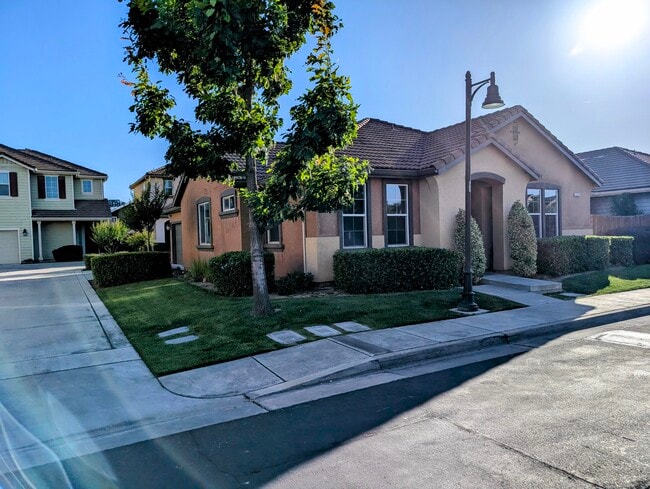 property at 4373 W Pinsapo Dr
