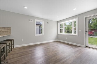 94 Mountain Ave in Hanover, NJ - Building Photo - Building Photo