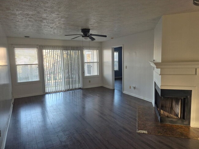 1004 Brookhollow Dr in Fayetteville, NC - Building Photo - Building Photo