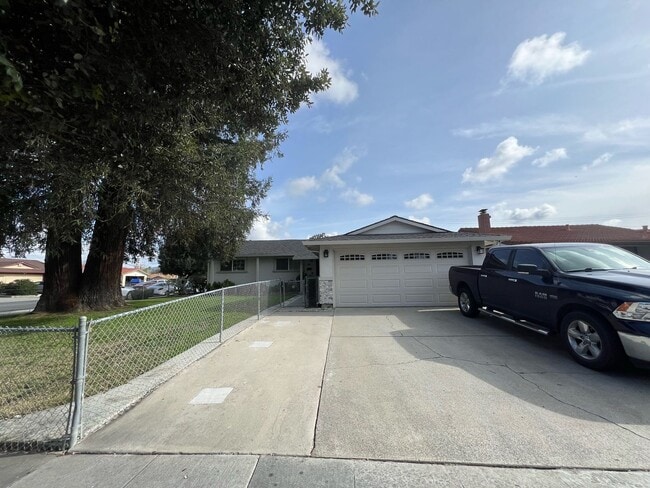 property at 1082 Durness Pl