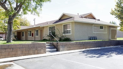 Windrose Apartments in Lancaster, CA - Building Photo - Building Photo