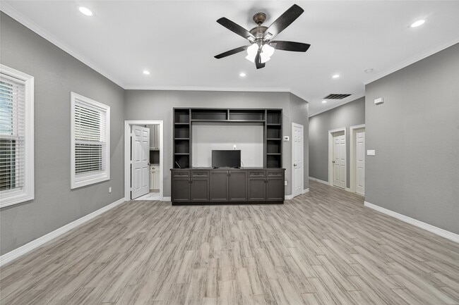 7934 Little St in Houston, TX - Building Photo - Building Photo