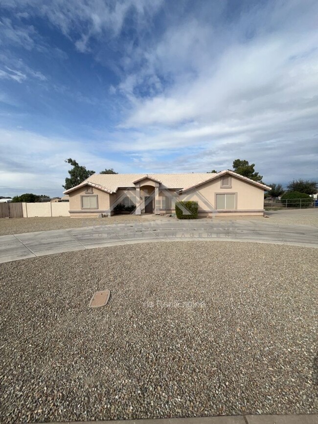 8760 E Winnston Cir in Mesa, AZ - Building Photo - Building Photo