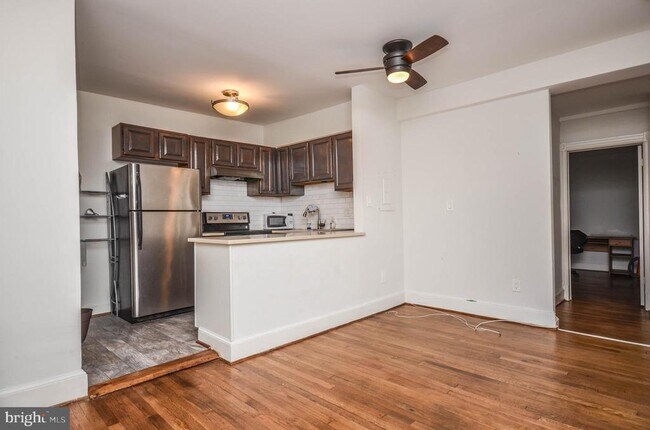 637 3rd St NE in Washington, DC - Building Photo - Building Photo