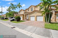 11223 NW 75th Ln in Medley, FL - Building Photo - Building Photo