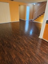 20214 Cohasset St, Unit Unit10 in Winnetka, CA - Building Photo - Building Photo
