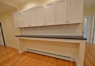 37 Brookline St, Unit 9A in Cambridge, MA - Building Photo - Building Photo
