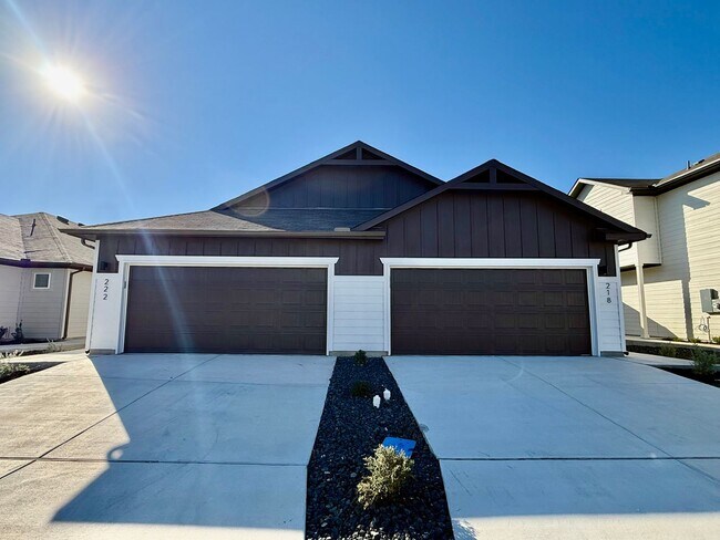 222 Nespral Dr in San Antonio, TX - Building Photo - Building Photo