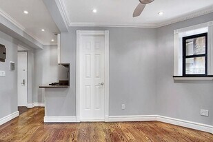 East 25th Street in New York, NY - Building Photo