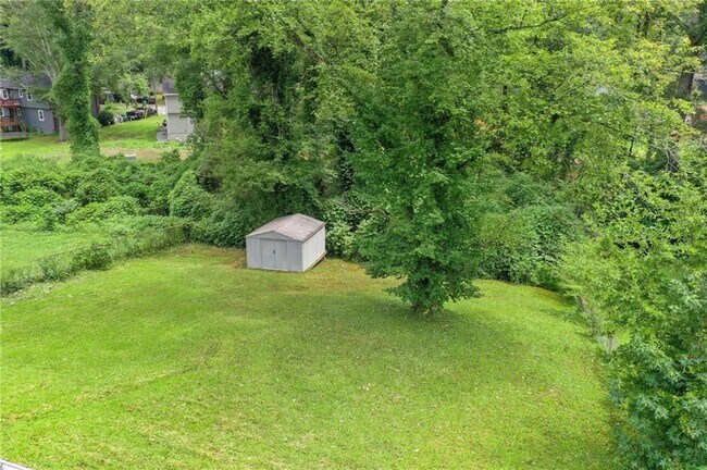 799 Pine Roc Dr in Stone Mountain, GA - Building Photo - Building Photo