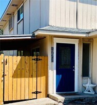 2033 Hidden Lake in Corpus Christi, TX - Building Photo