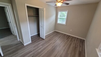 400 N Third Ave in La Grange, KY - Building Photo - Building Photo