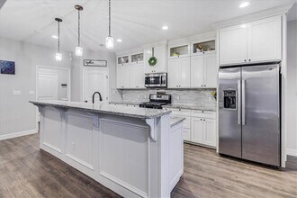 3833 Pennine Way in Corpus Christi, TX - Building Photo - Building Photo