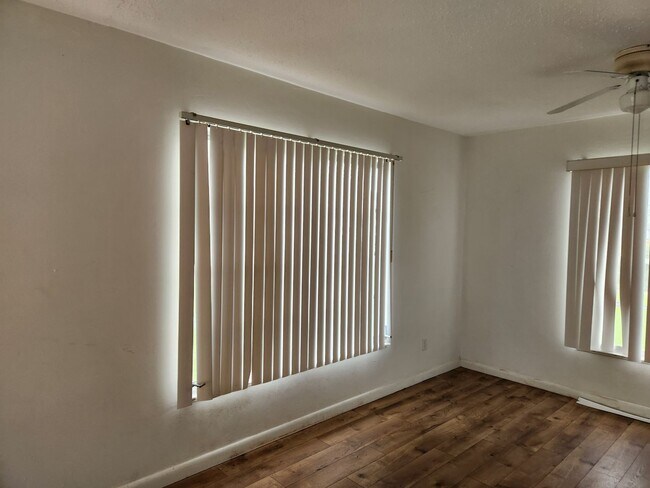 20 Hamlin Ct in Lehigh Acres, FL - Building Photo - Building Photo