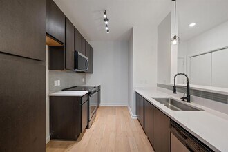 2505 Thornton Rd in Austin, TX - Building Photo - Building Photo