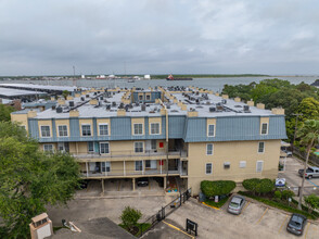 Marina Point in Galveston, TX - Building Photo - Building Photo