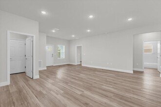 13673 SW 43rd Cir in Ocala, FL - Foto de edificio - Building Photo