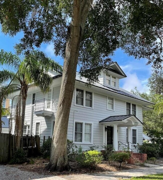 property at 300 8th Ave NE